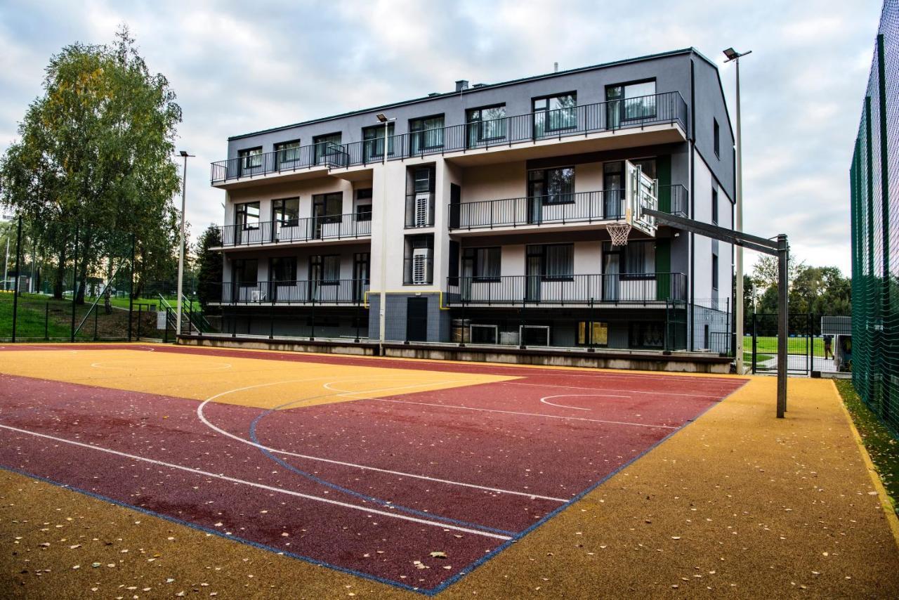 Хостел Pawilon Sportowo Turystyczny Kalwarianka Кальвария-Зебжидовская Экстерьер фото